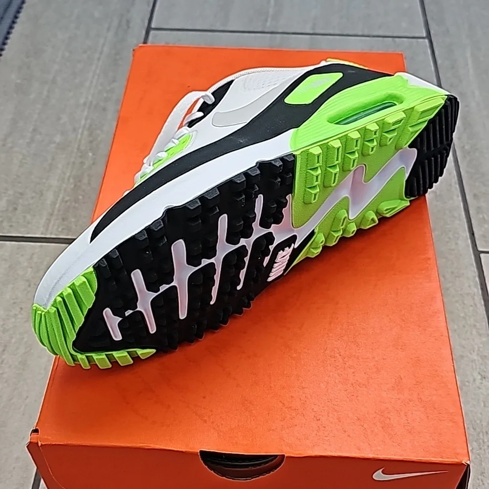 Shoes - Picture 3 of 4